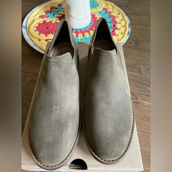 Clarks Camzin Step Shooties. All leather slip on - Picture 2 of 8